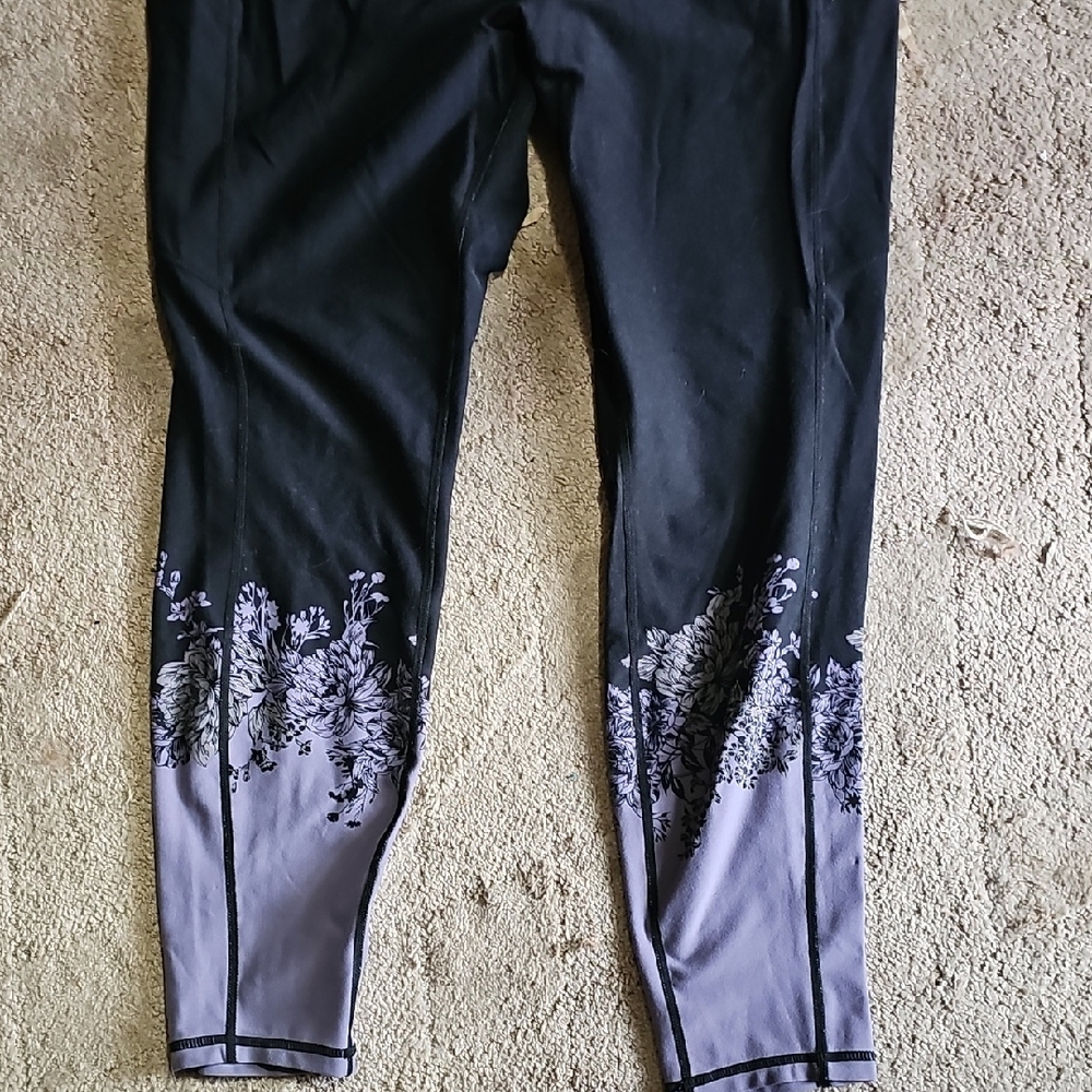 Floral Black and Gray Leggings